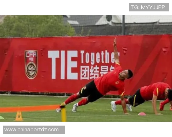 中国国足迎战关岛期待大胜球迷热情高涨助力球队再创佳绩 中国国足迎战关岛期待大胜球迷热情高涨助力球队再创佳绩